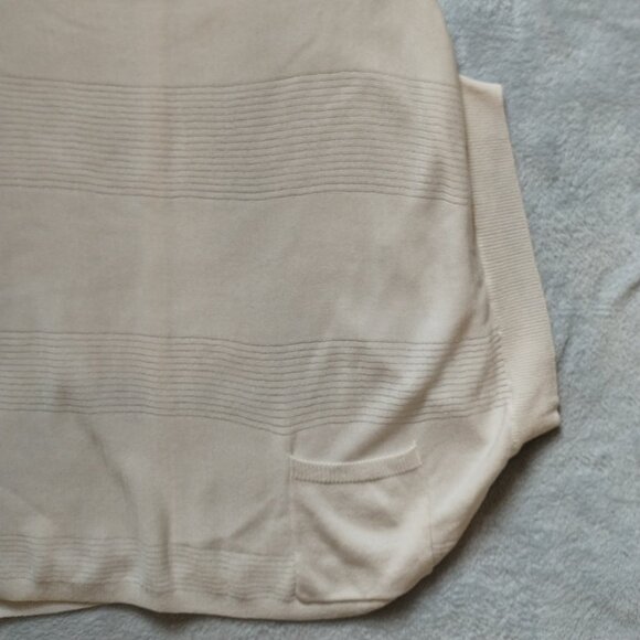 BCBGeneration Off-White Button-down Back Sleeveless Viscose-blend Top Women's M - Picture 3 of 9